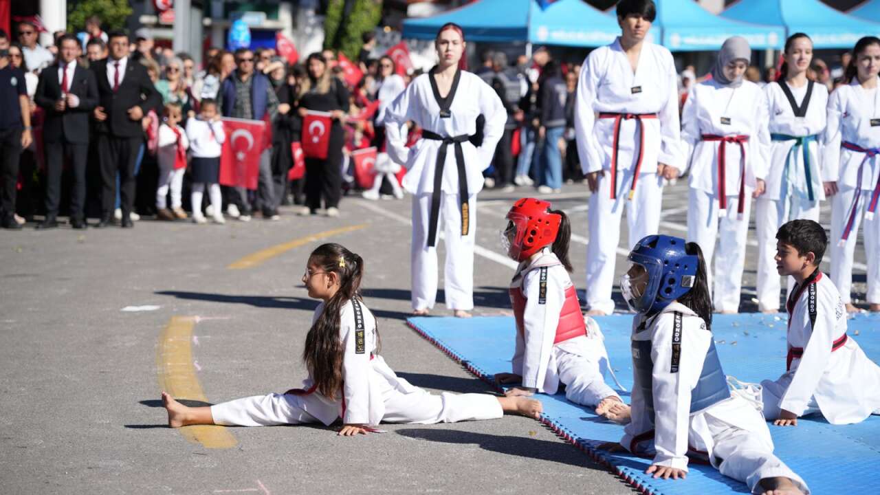 Muğla’da Cumhuriyet’in 102’nci Yılı Coşkuyla Kutlandı 8